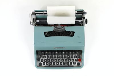 image of a blue typewriter